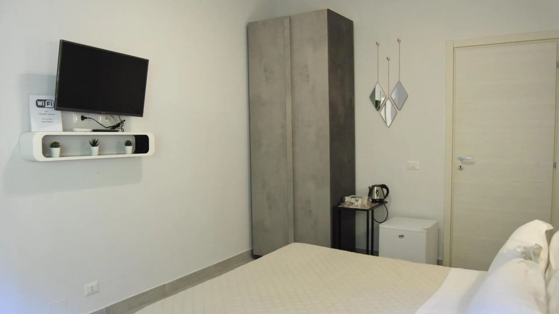 Saint Peter Elegance Suite Rom 0*,