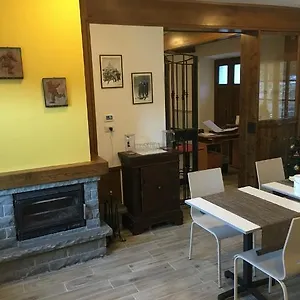 https://lo-slittone.it-tuscanyhotel.com