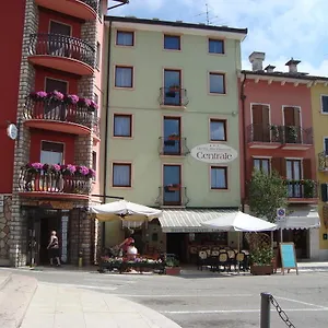 https://hotel-centrale-rovere-veronese.hotelinveneto.com